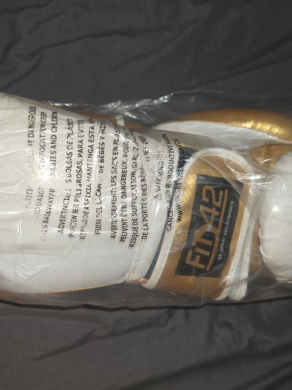 Fit In 42 White and Gold Boxing Gloves